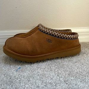 UGG Tasmans